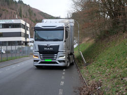 zugeparkter Radweg kurz vor Schäffler