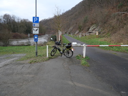Radweg Altenaer Str, - Ostseite - stadtauswärts